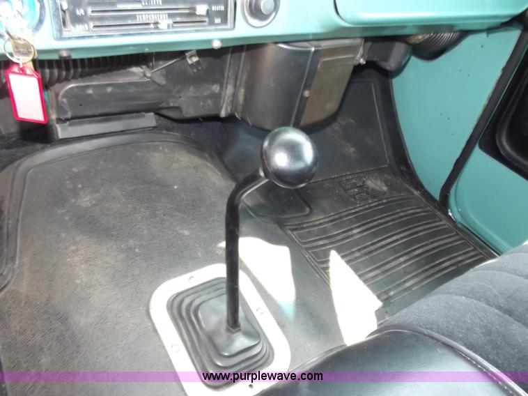 image for item B6329 1970 Chevrolet Cheyenne 10 pickup truck