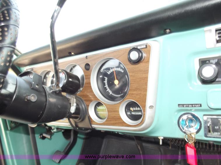 image for item B6329 1970 Chevrolet Cheyenne 10 pickup truck