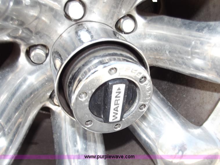 image for item B6329 1970 Chevrolet Cheyenne 10 pickup truck