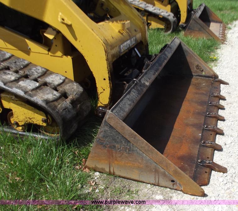 image for item B6331 2010 Caterpillar 289C skid steer