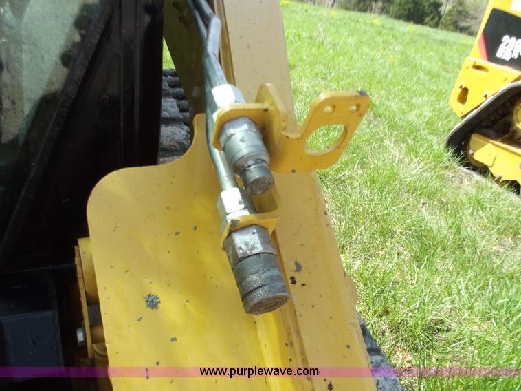 image for item B6331 2010 Caterpillar 289C skid steer