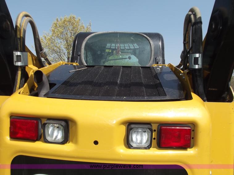 image for item B6331 2010 Caterpillar 289C skid steer