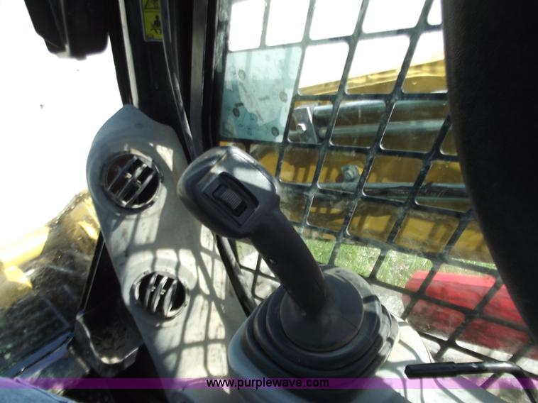 image for item B6331 2010 Caterpillar 289C skid steer