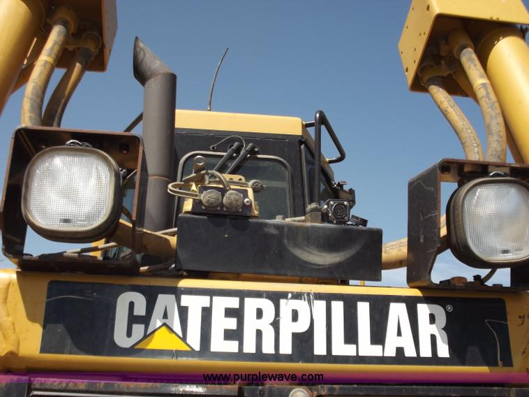 image for item B6342 2004 Caterpillar D6R XL Series II dozer