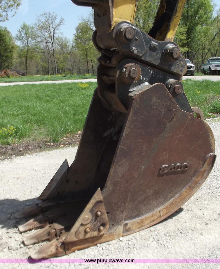 image for item B6346 2004 Komatsu PC270LC-7L excavator