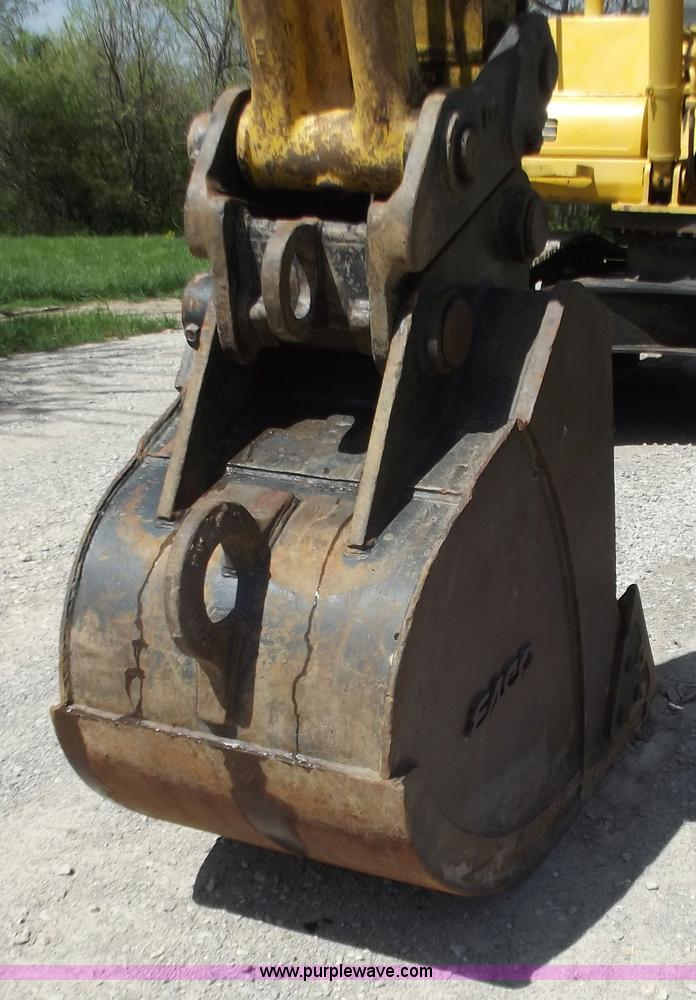 image for item B6346 2004 Komatsu PC270LC-7L excavator