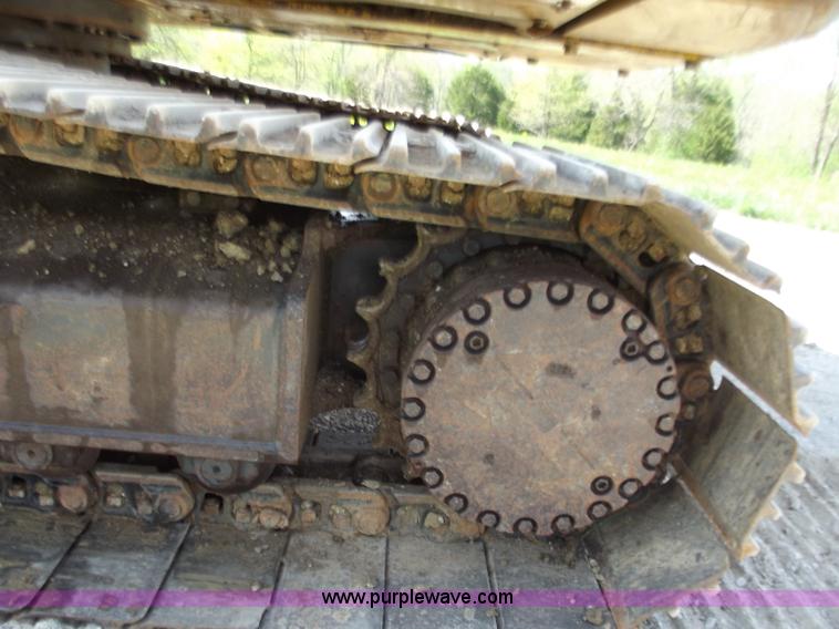 image for item B6346 2004 Komatsu PC270LC-7L excavator