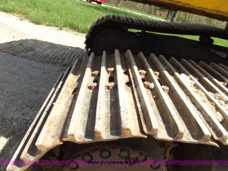 image for item B6346 2004 Komatsu PC270LC-7L excavator