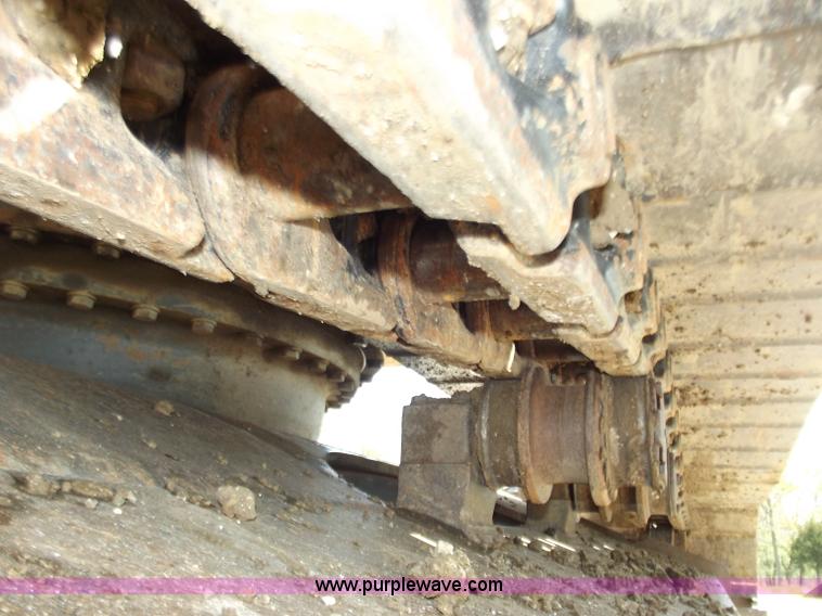 image for item B6346 2004 Komatsu PC270LC-7L excavator