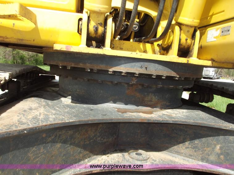image for item B6346 2004 Komatsu PC270LC-7L excavator