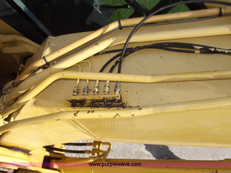 image for item B6346 2004 Komatsu PC270LC-7L excavator