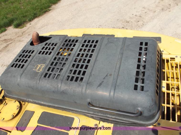 image for item B6346 2004 Komatsu PC270LC-7L excavator