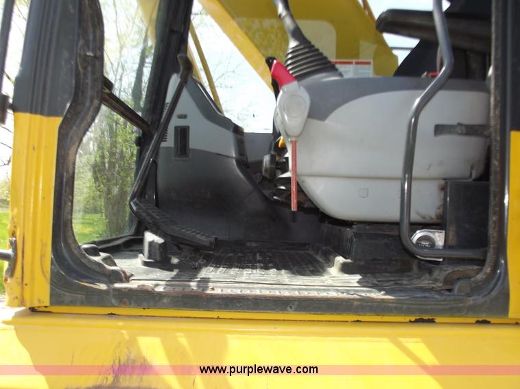 image for item B6346 2004 Komatsu PC270LC-7L excavator