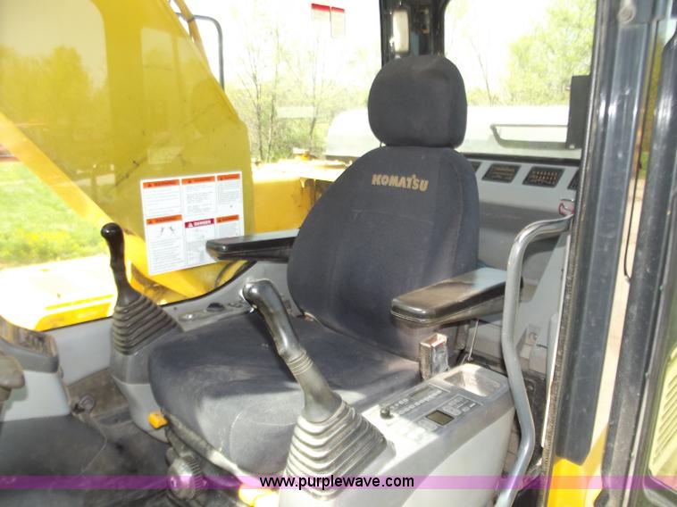 image for item B6346 2004 Komatsu PC270LC-7L excavator