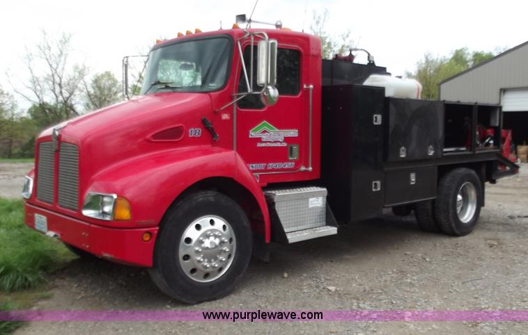 image for item B6349 1997 Kenworth service truck