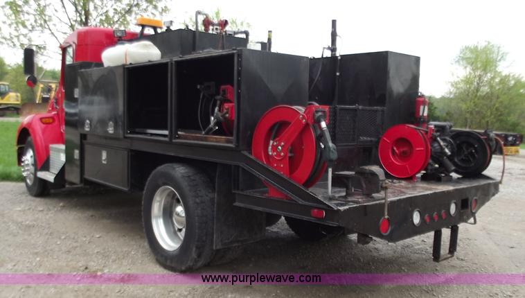 image for item B6349 1997 Kenworth service truck