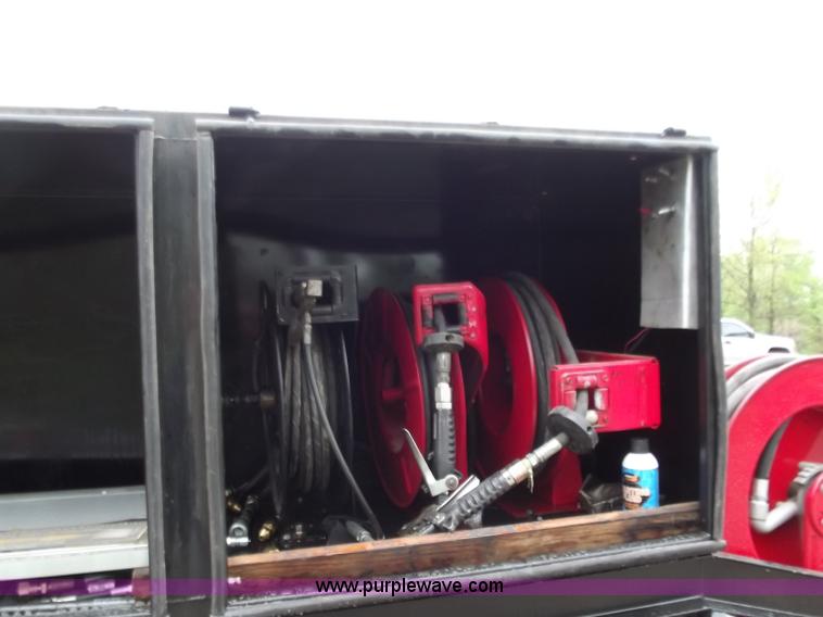 image for item B6349 1997 Kenworth service truck