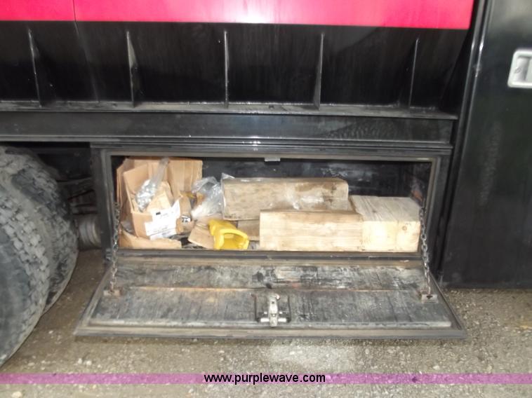 image for item B6349 1997 Kenworth service truck