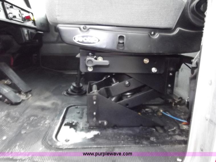 image for item B6349 1997 Kenworth service truck