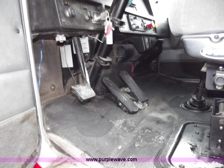 image for item B6349 1997 Kenworth service truck