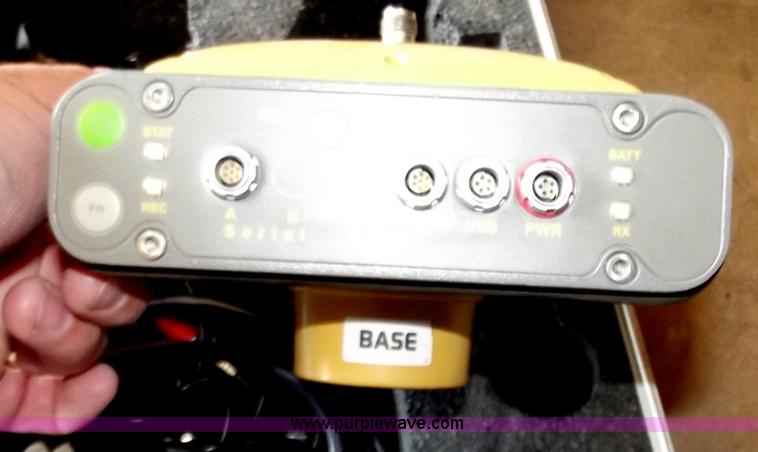 image for item B6350 TopCon Hiper Lite base/rover