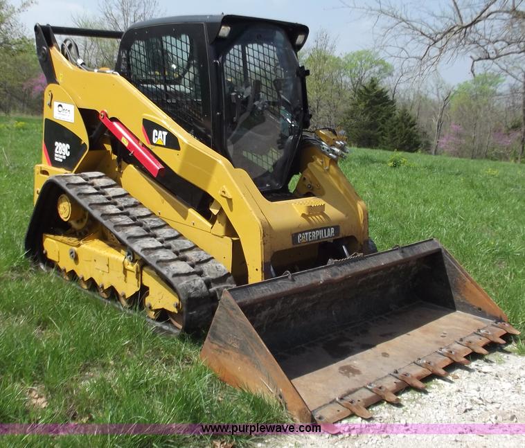 image for item B6360 2011 Caterpillar 289C skid steer