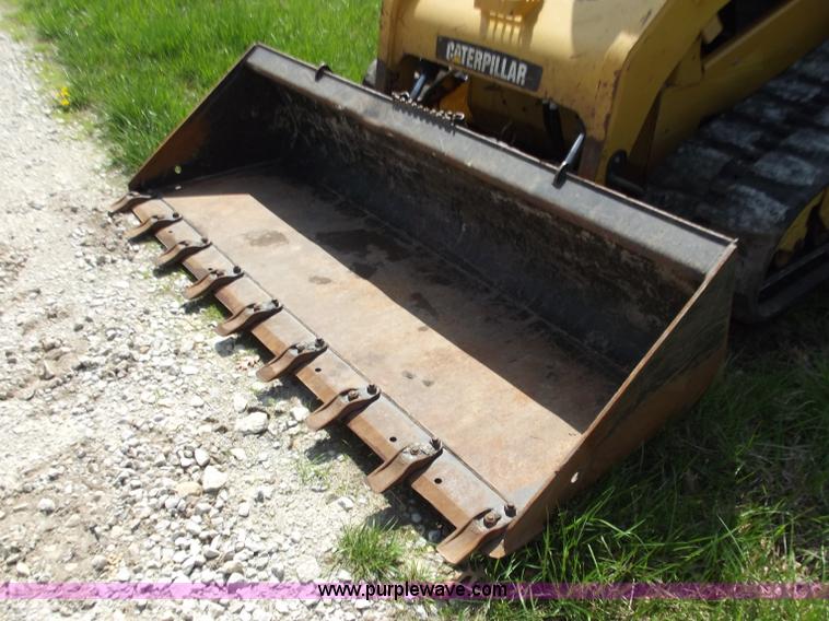 image for item B6360 2011 Caterpillar 289C skid steer