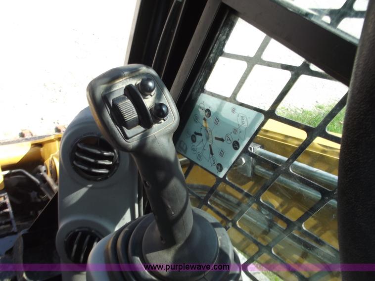 image for item B6360 2011 Caterpillar 289C skid steer