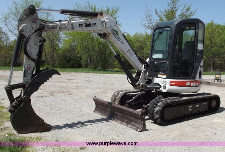 image for item B9205 2005 Bobcat 435 FastTrack mini excavator