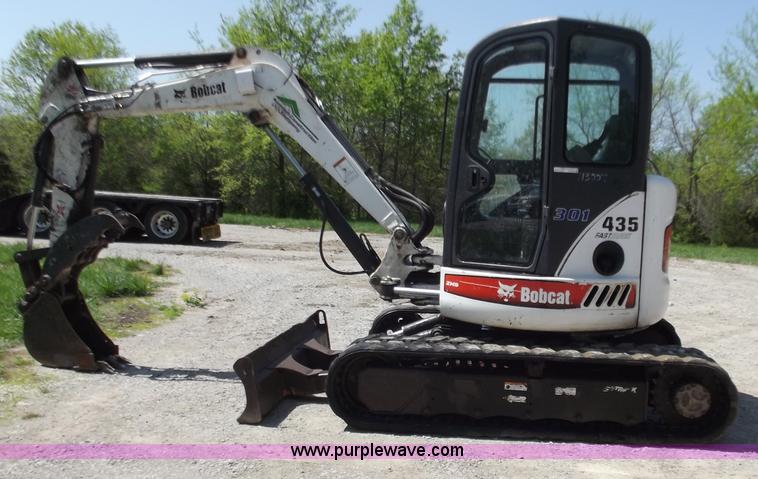 image for item B9205 2005 Bobcat 435 FastTrack mini excavator