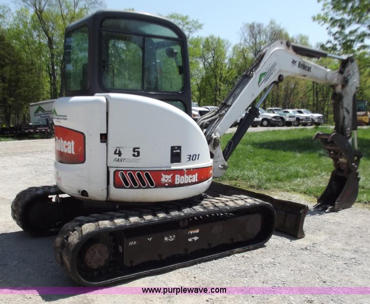 image for item B9205 2005 Bobcat 435 FastTrack mini excavator