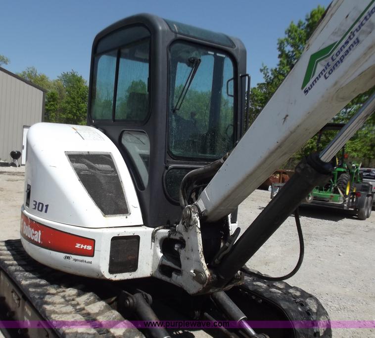 image for item B9205 2005 Bobcat 435 FastTrack mini excavator