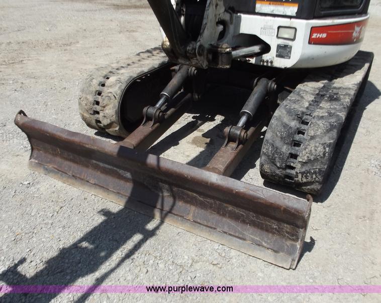 image for item B9205 2005 Bobcat 435 FastTrack mini excavator