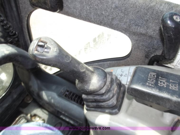 image for item B9205 2005 Bobcat 435 FastTrack mini excavator