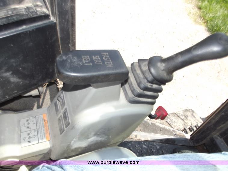 image for item B9205 2005 Bobcat 435 FastTrack mini excavator