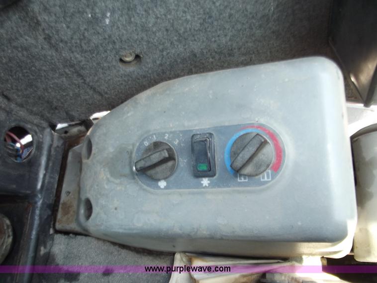 image for item B9205 2005 Bobcat 435 FastTrack mini excavator