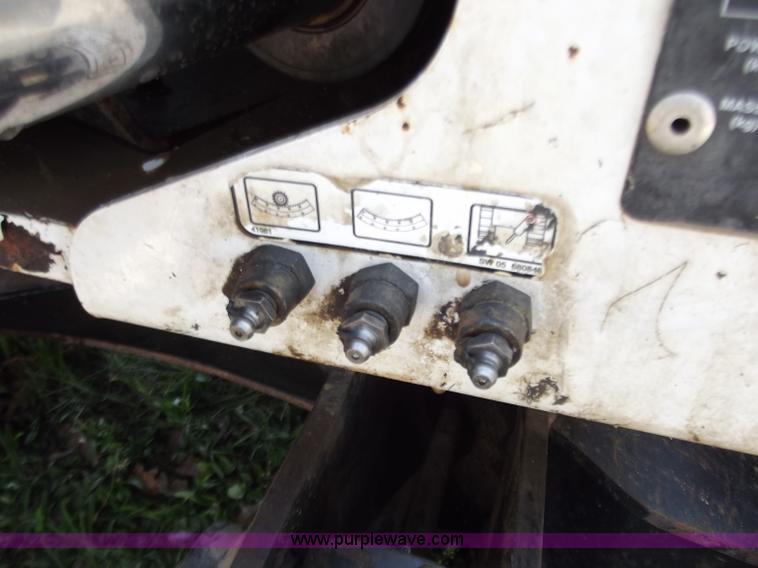 image for item B9205 2005 Bobcat 435 FastTrack mini excavator