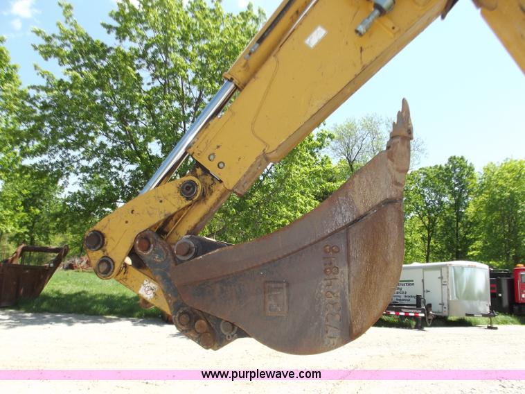 image for item C2000 2005 Caterpillar 420D backhoe