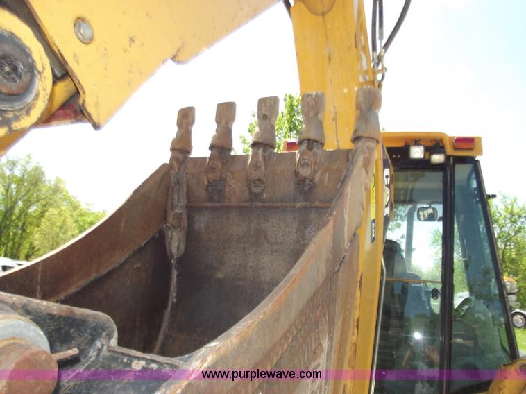 image for item C2000 2005 Caterpillar 420D backhoe