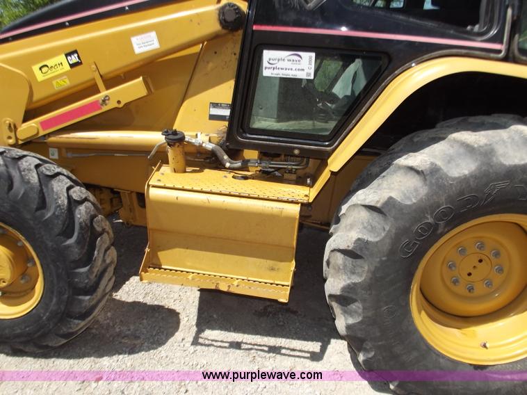 image for item C2000 2005 Caterpillar 420D backhoe