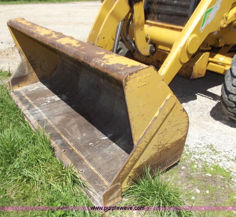 image for item C2000 2005 Caterpillar 420D backhoe