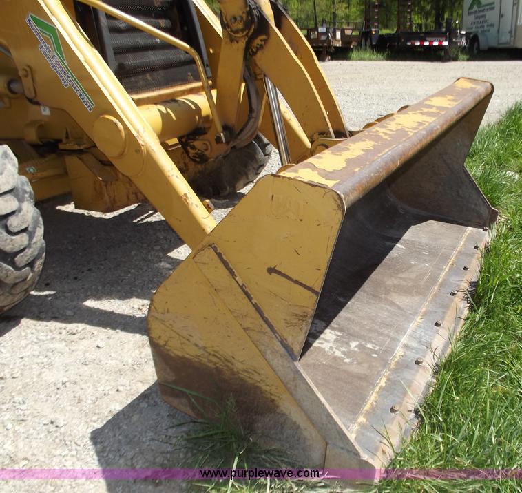 image for item C2000 2005 Caterpillar 420D backhoe