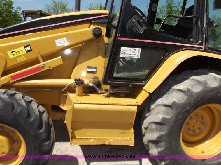 image for item C2000 2005 Caterpillar 420D backhoe