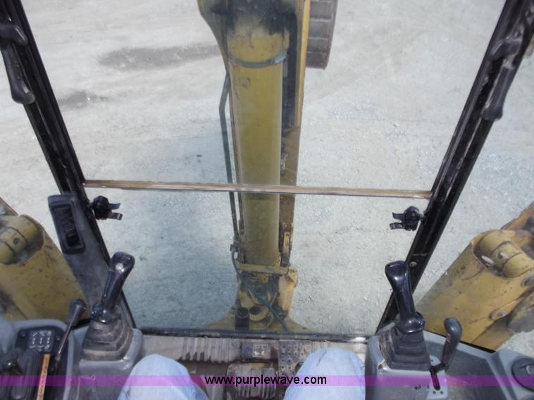 image for item C2000 2005 Caterpillar 420D backhoe
