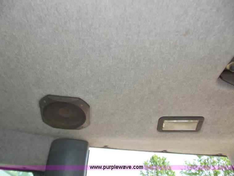 image for item C2001 2004 Caterpillar 963C track loader