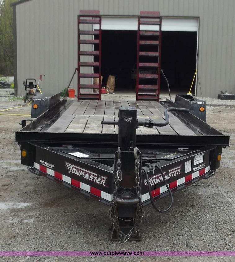 image for item D3877 2011 Towmaster T160 equipment trailer