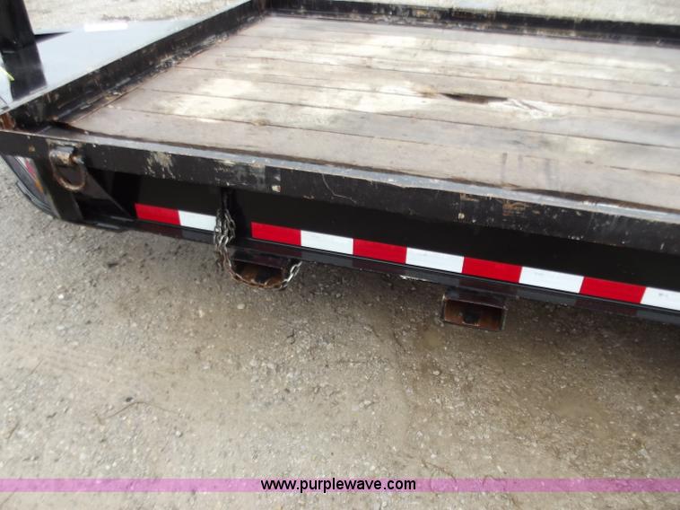 image for item D3877 2011 Towmaster T160 equipment trailer