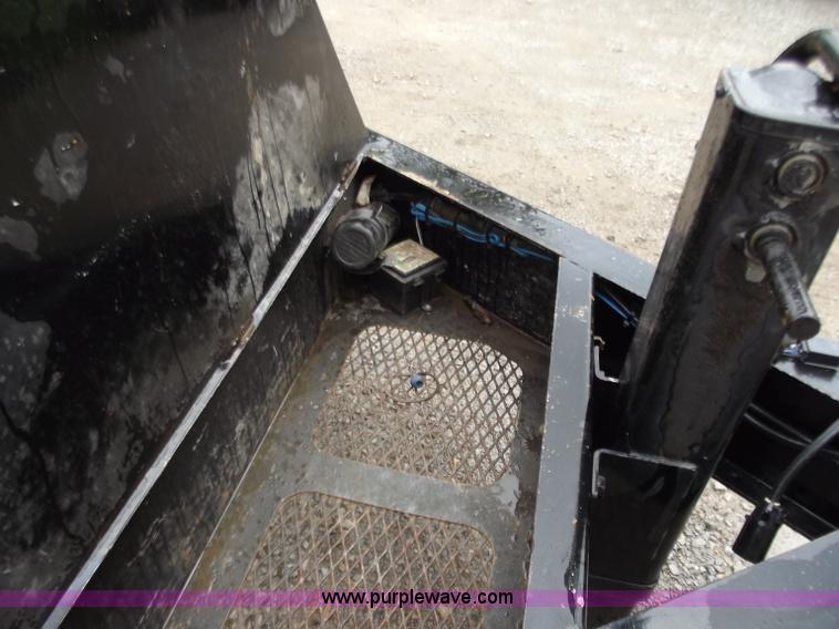 image for item D3877 2011 Towmaster T160 equipment trailer