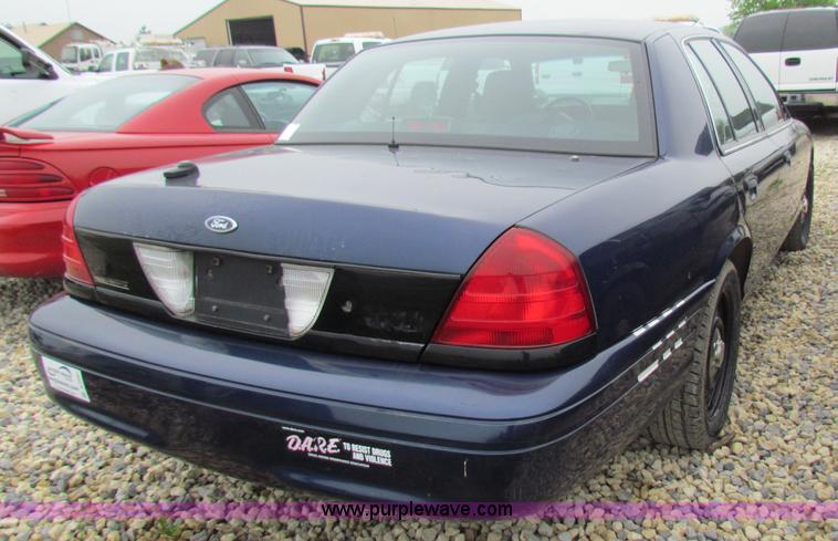 image for item A2587 2006 Ford Crown Victoria Police Interceptor