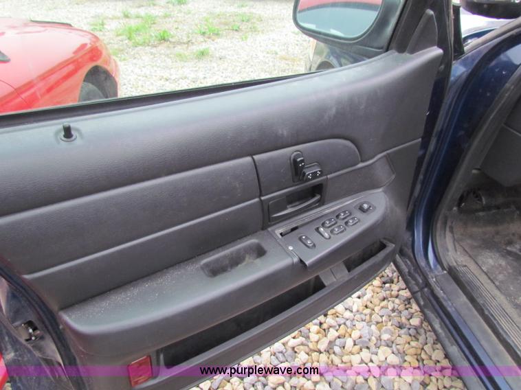 image for item A2587 2006 Ford Crown Victoria Police Interceptor